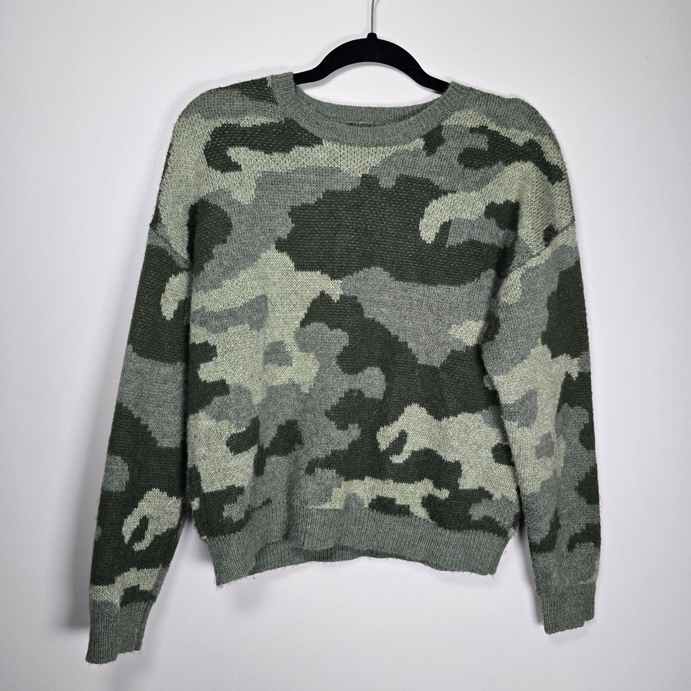Lucky Brand Green Camo Crew Neck Sweater